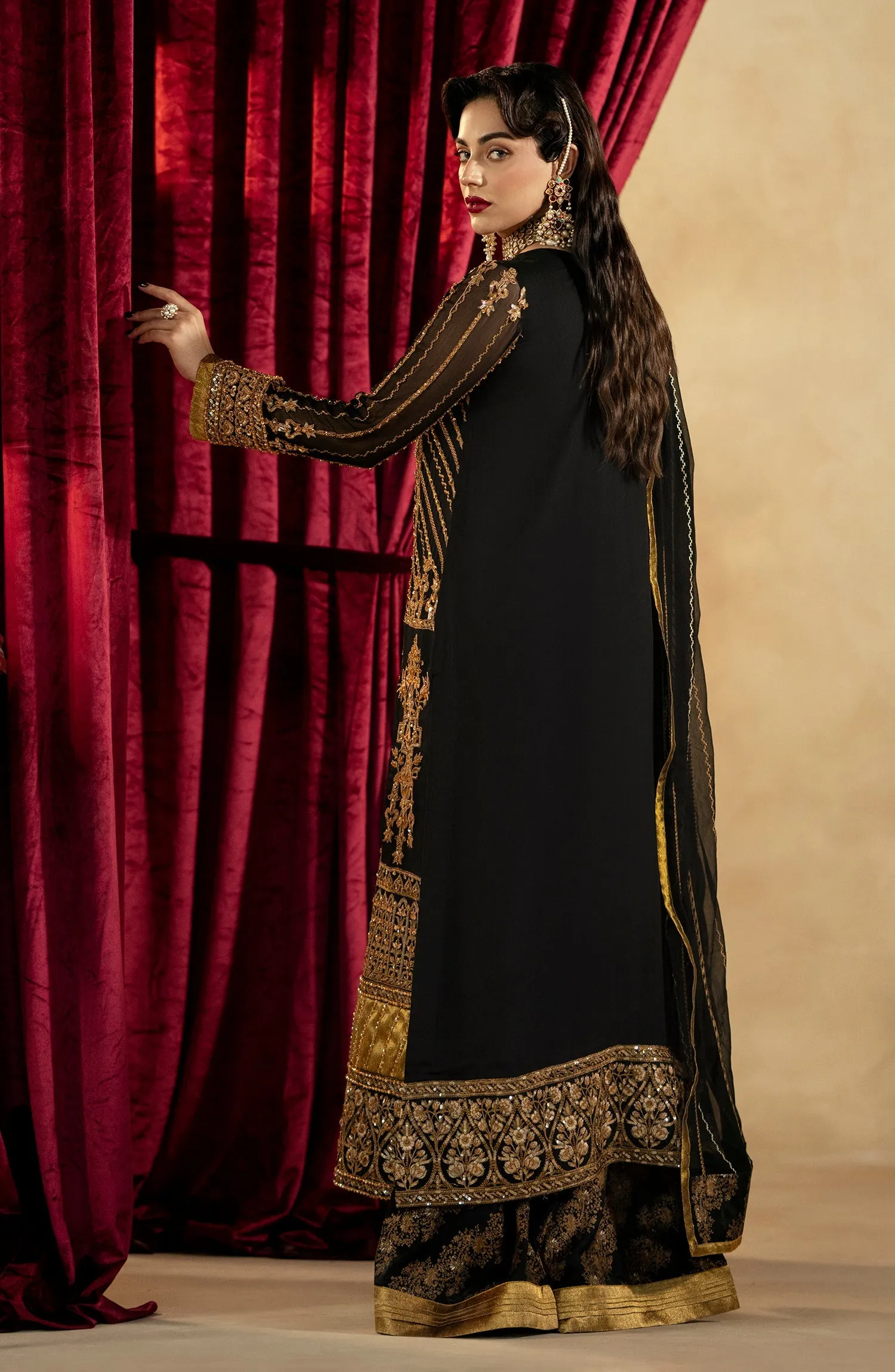 Maryum N Maria Zamani Beghum Luxury Formals – Amber-MW23-519