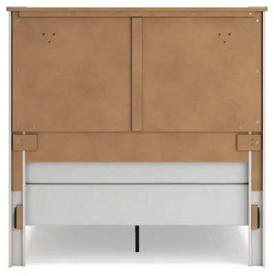 Schoenberg Queen Panel Bed with Mirrored Dresser and Chest